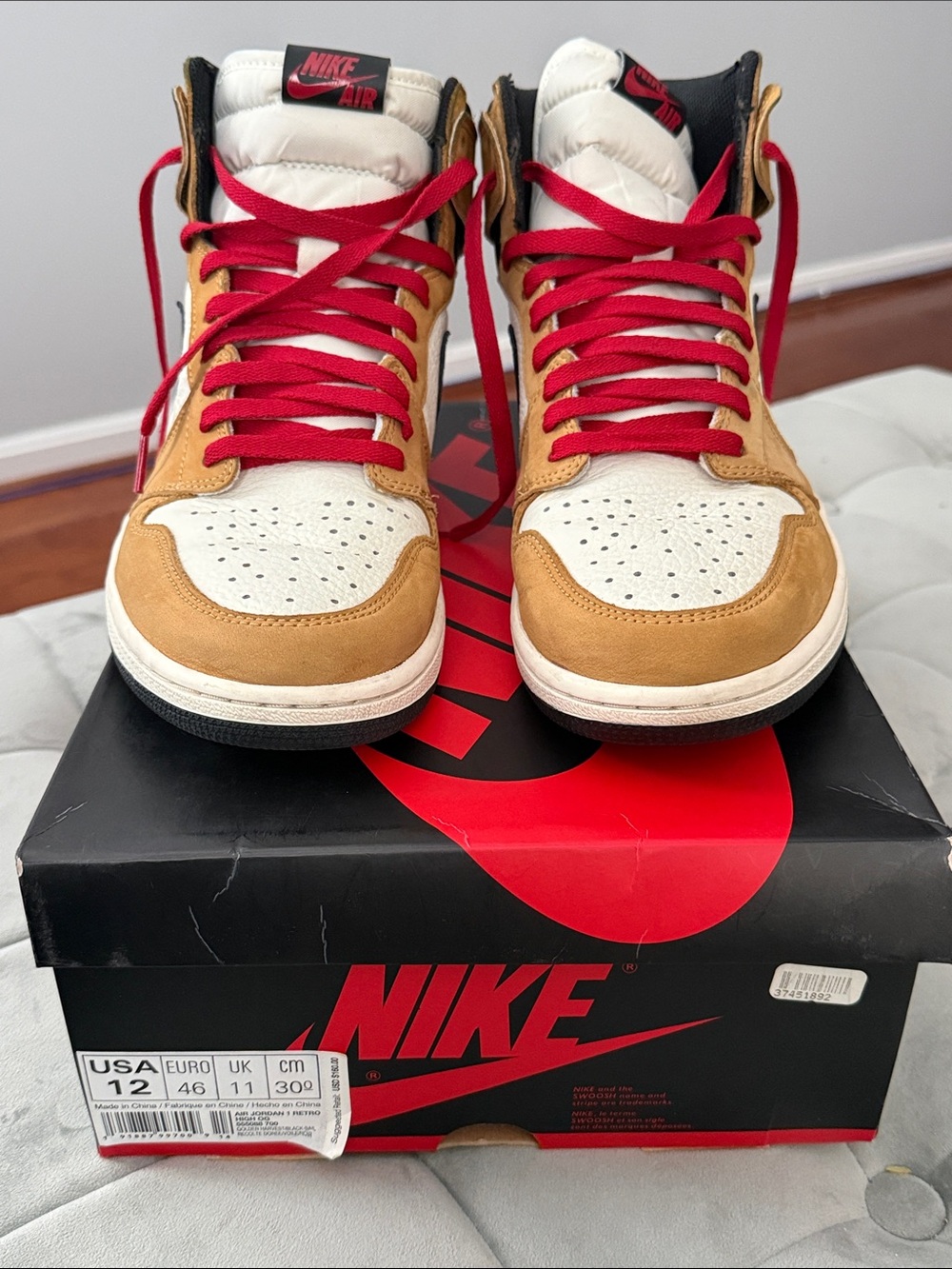 Nike Air Jordan 1 High - White, Tan, Red